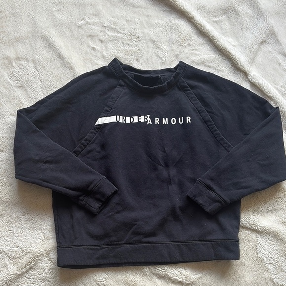 Under Armour Black Pullover Sweatshirt | Cozy Fit Athleisure Streetwear Small - Picture 1 of 6